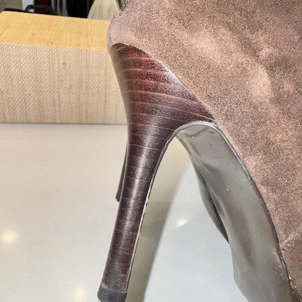 Lauren Ralph Lauren brown suede booties - Picture 4 of 12